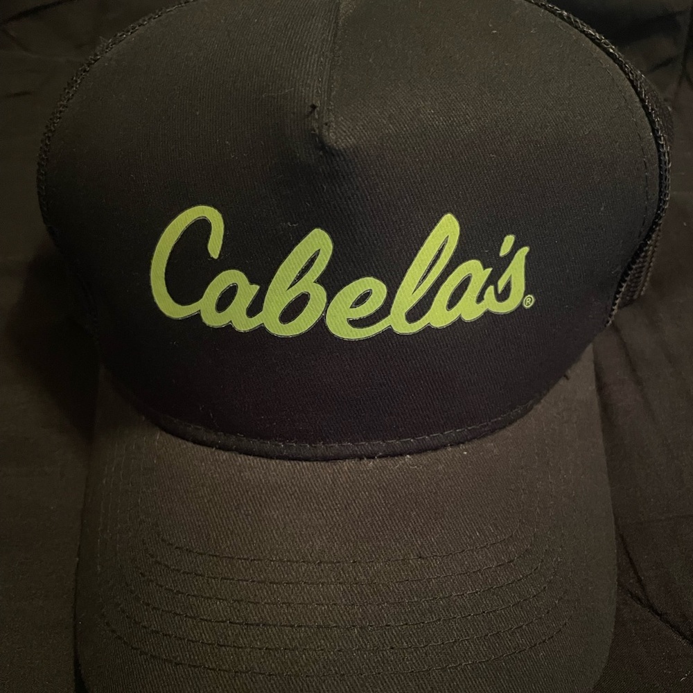 Black Cabela’s Trucker style Hat